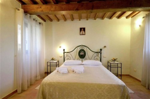 Foto 11 - Haus mit 4 Schlafzimmern in Cortona mit privater pool und garten