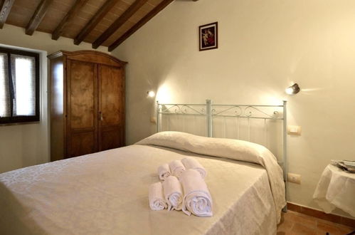 Foto 12 - Casa de 4 quartos em Cortona com piscina privada e jardim