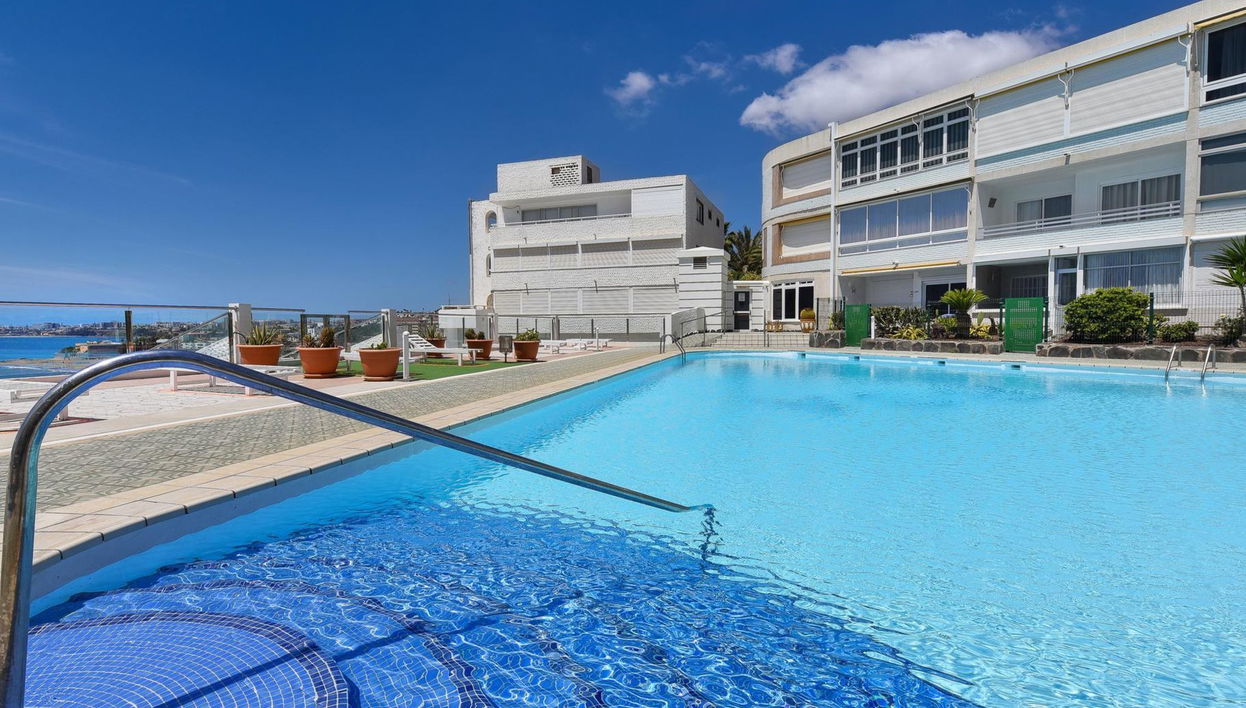 Apartment mit 1 Schlafzimmer in San Bartolomé de Tirajana mit schwimmbad - Foto 1
