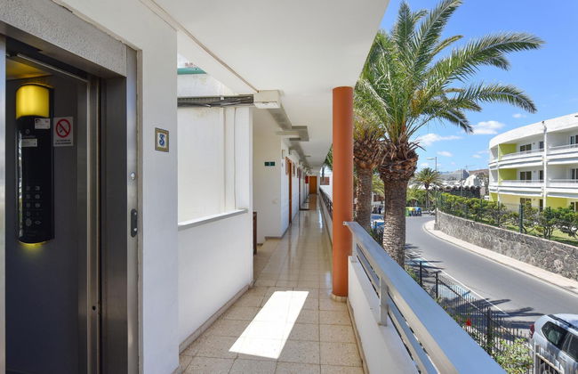 1 bedroom Apartment in San Bartolomé de Tirajana with swimming pool - Photo 15
