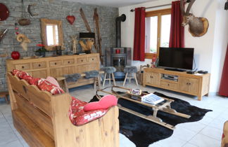Foto 2 - Appartamento con 2 camere da letto a Champéry con vista sulle montagne