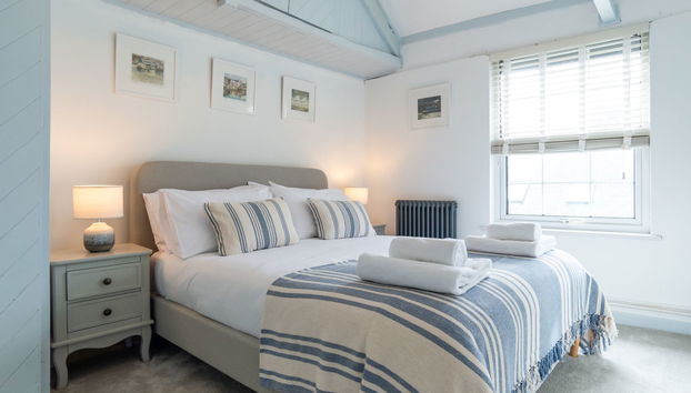 3 bedroom House in St Austell - Photo 5