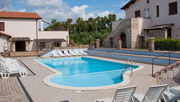 Apartamento de 3 quartos em Follonica com piscina e jardim - Foto 2