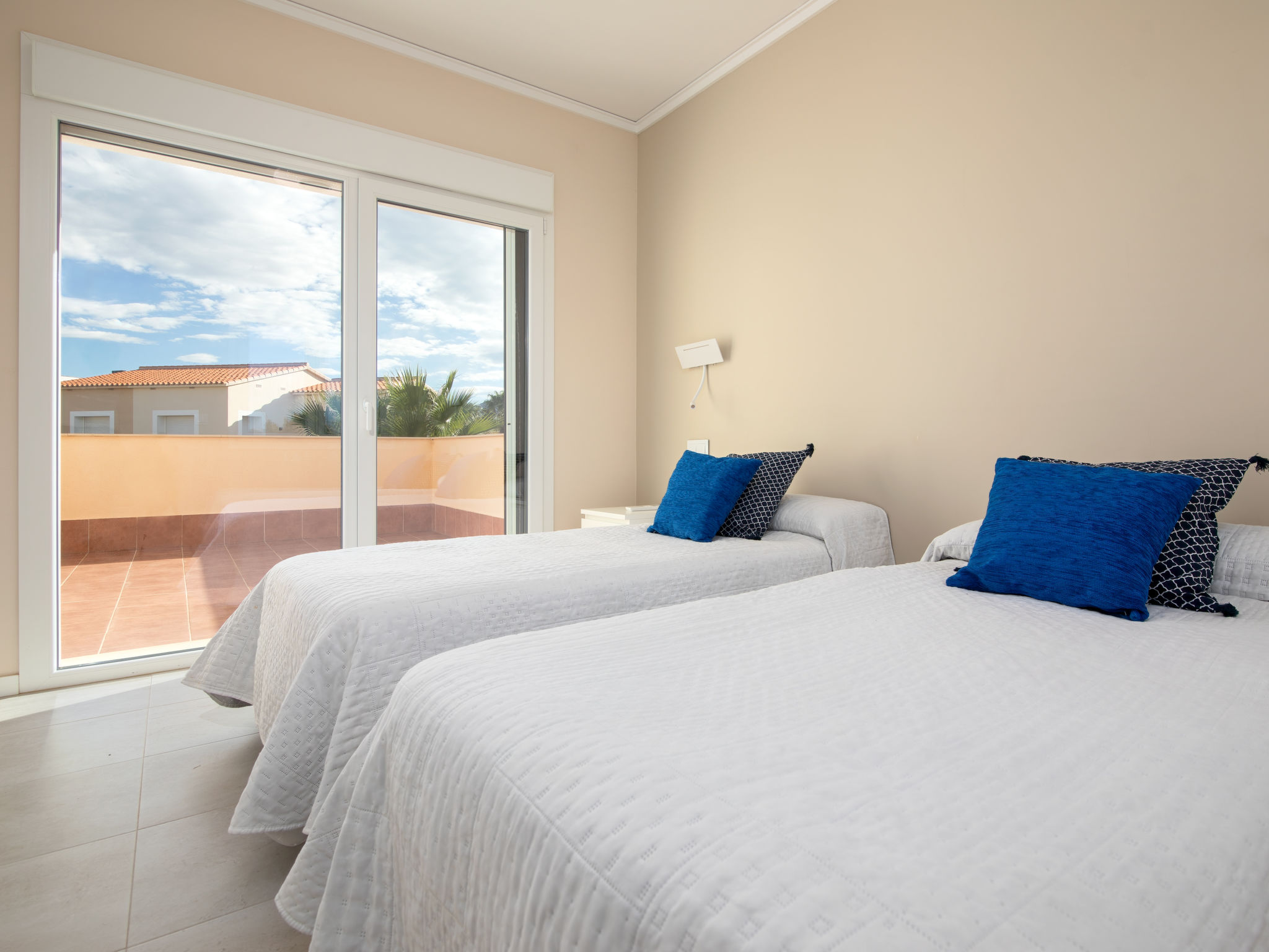 Foto 14 - Casa con 3 camere da letto a Oliva con piscina e vista mare