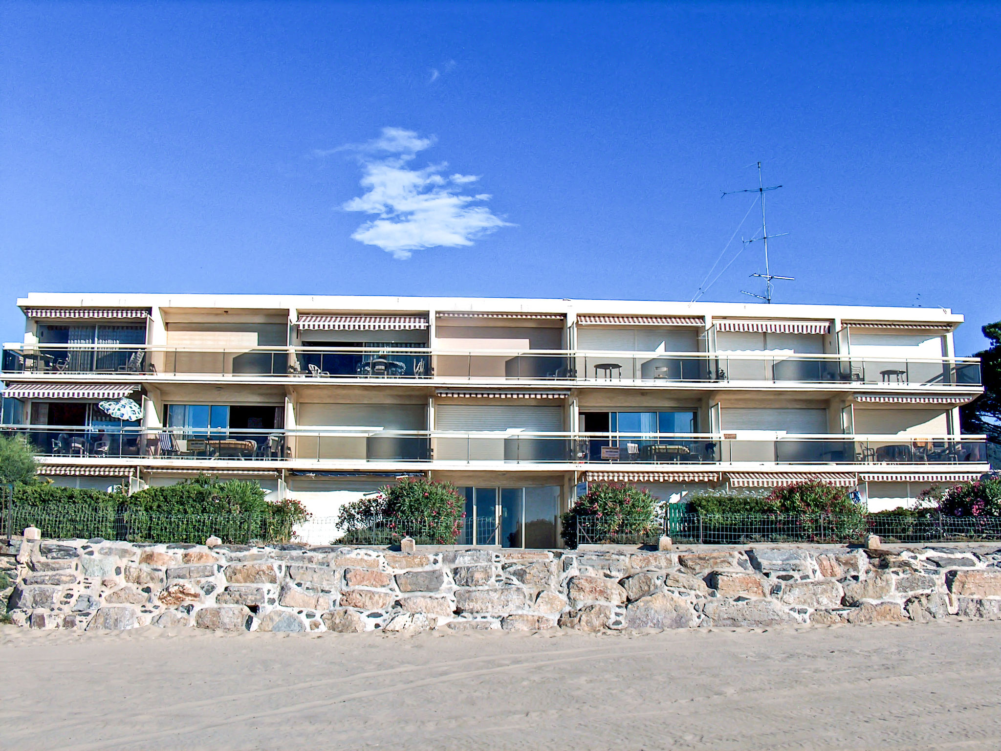 Foto 1 - Apartment in Cavalaire-sur-Mer mit terrasse und blick aufs meer