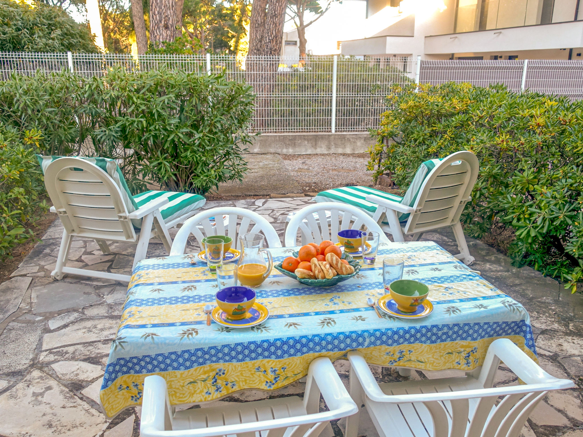 Photo 1 - Appartement en Cavalaire-sur-Mer avec terrasse et vues à la mer