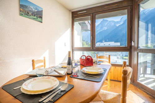 Photo 2 - 2 bedroom Apartment in Les Houches with garden