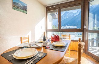 Foto 2 - Appartamento con 2 camere da letto a Les Houches con vista sulle montagne