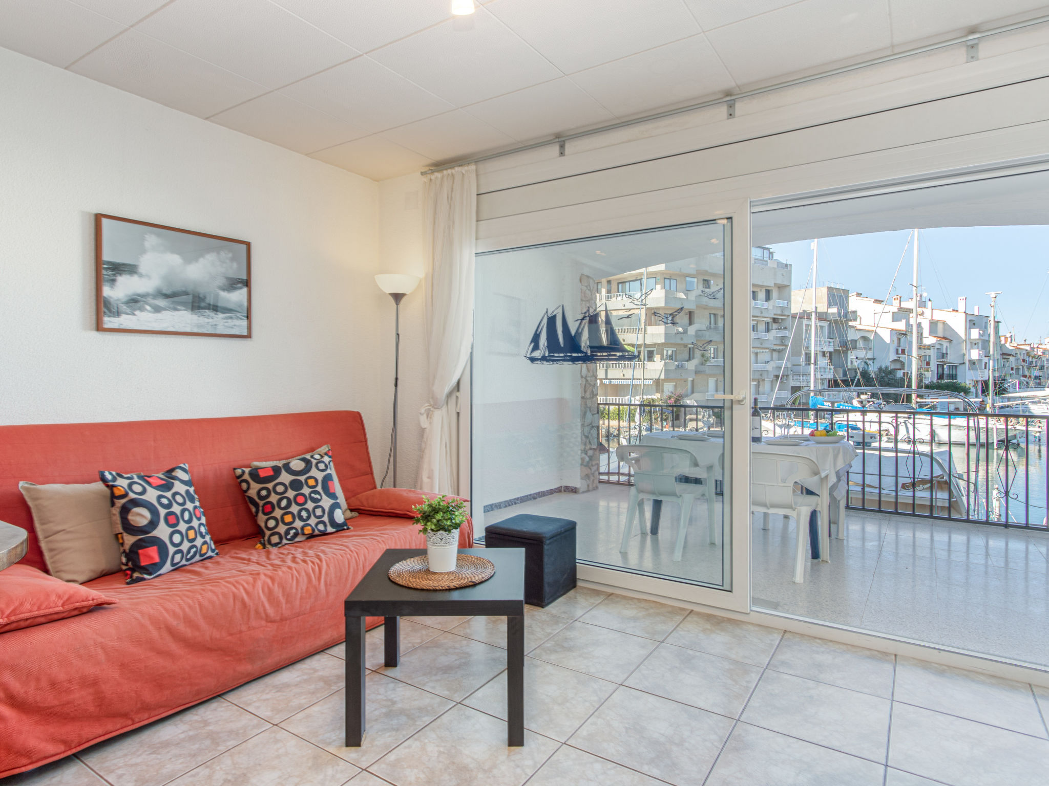 Foto 2 - Appartamento con 1 camera da letto a Castelló d'Empúries con terrazza e vista mare