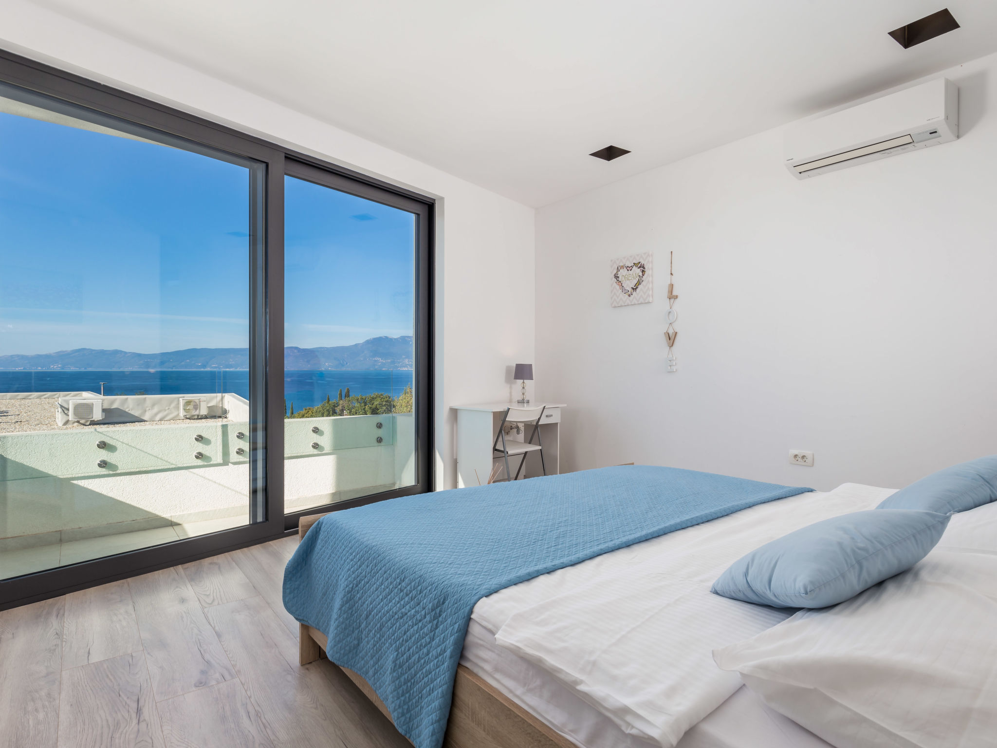 Foto 18 - Appartamento con 4 camere da letto a Kostrena con piscina privata e vista mare