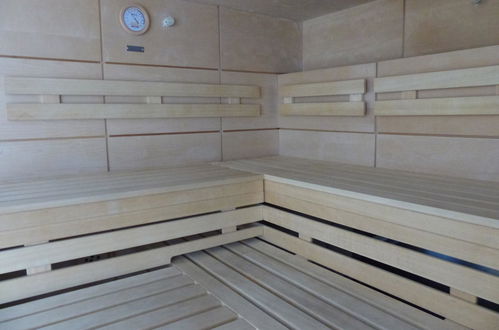 Foto 19 - Appartamento con 3 camere da letto a Engelberg con piscina e sauna