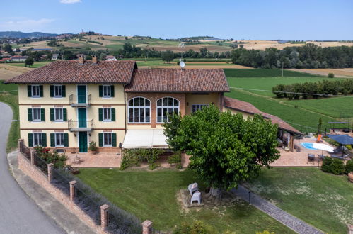 Foto 35 - Casa con 5 camere da letto a Frinco con giardino e terrazza