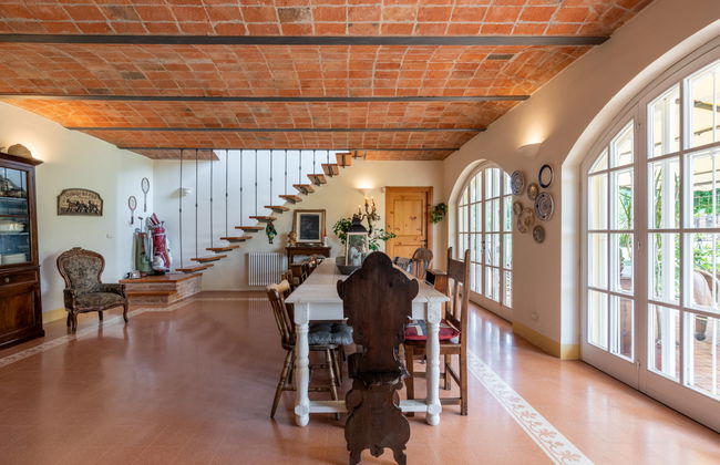 Casa de 5 quartos em Frinco com jardim e terraço - Foto 8