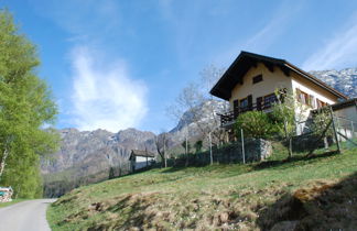 Foto 1 - Casa de 1 habitación en Centovalli con jardín y vistas a la montaña