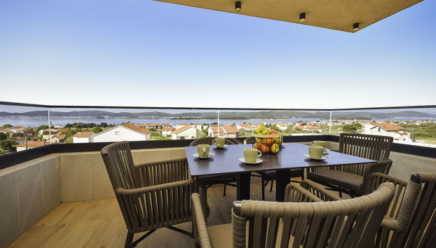 Apartment mit 3 Schlafzimmern in Sveti Filip i Jakov mit schwimmbad und terrasse - Foto 2