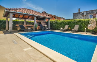 Foto 1 - Casa de 3 quartos em Biograd na Moru com piscina privada e terraço