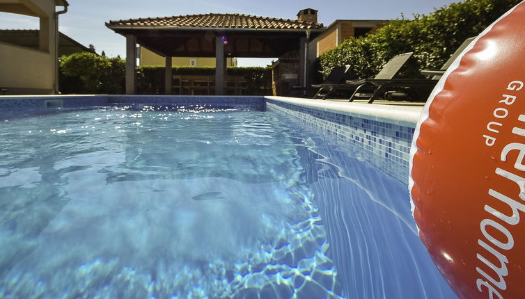 Photo 1 - Maison de 3 chambres à Biograd na Moru avec piscine privée et terrasse