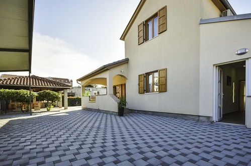 Photo 32 - Maison de 3 chambres à Biograd na Moru avec piscine privée et terrasse