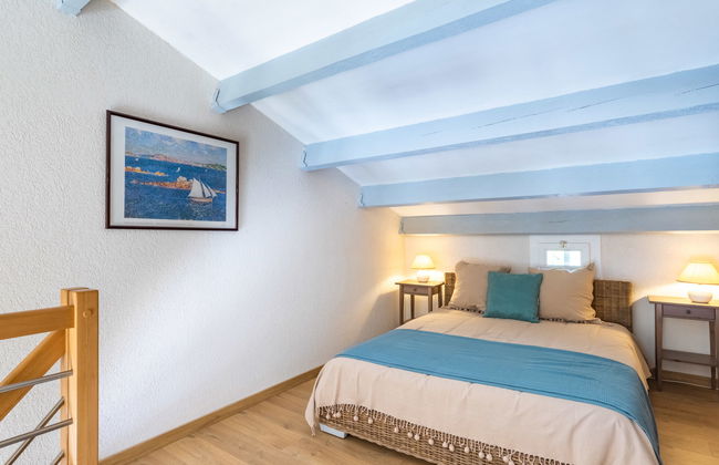 Apartamento de 2 quartos em Rayol-Canadel-sur-Mer com piscina e jardim - Foto 14