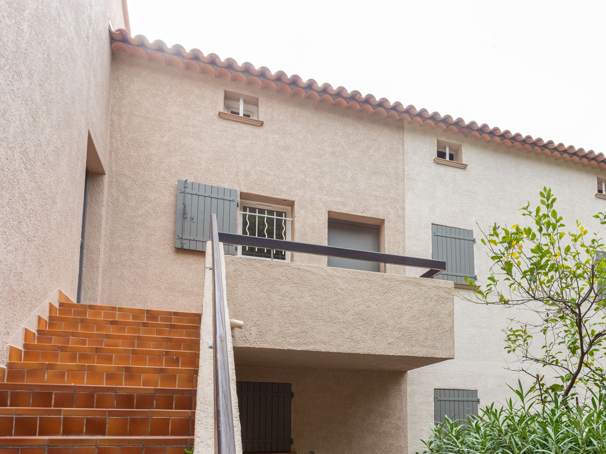 Foto 24 - Appartamento con 2 camere da letto a Rayol-Canadel-sur-Mer con piscina e vista mare