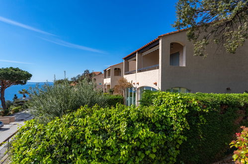 Photo 23 - Appartement de 2 chambres à Rayol-Canadel-sur-Mer avec piscine et jardin