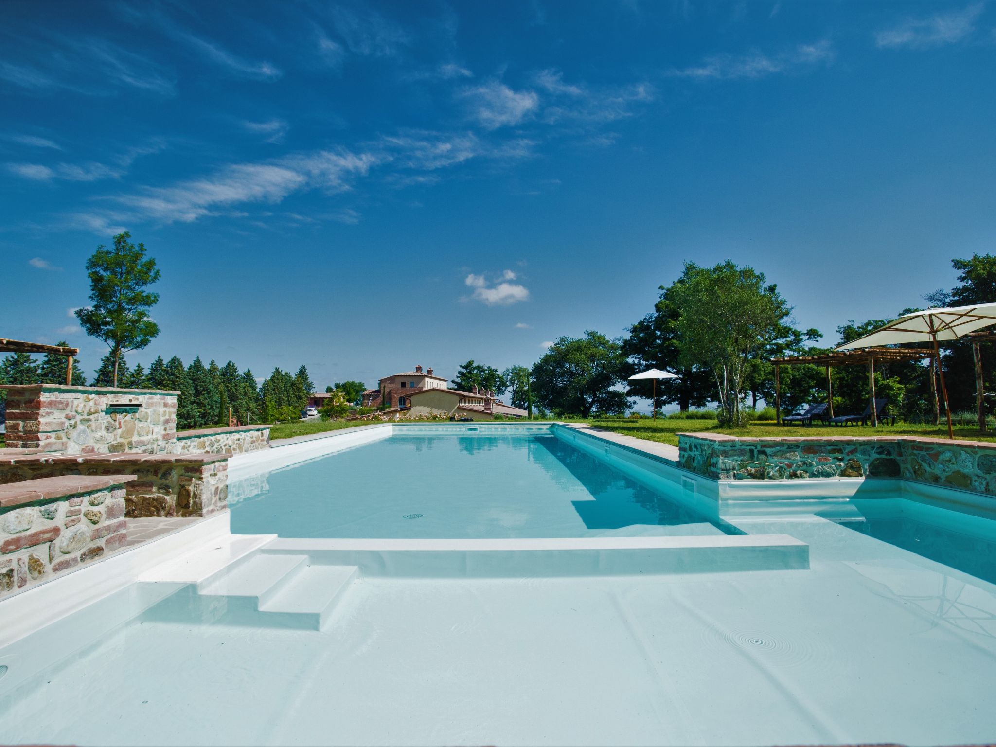 Foto 1 - Casa de 2 quartos em Trequanda com piscina e jardim