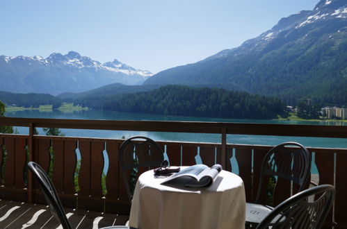 Foto 5 - Apartment mit 1 Schlafzimmer in Sankt Moritz mit blick auf die berge