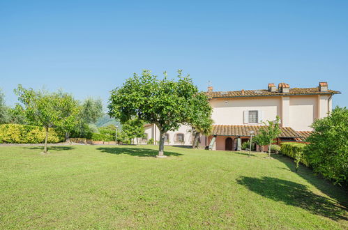 Foto 5 - Casa de 6 quartos em Massarosa com piscina privada e jardim