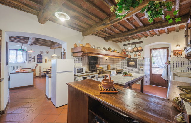 Casa de 7 quartos em Massarosa com piscina privada e jardim - Foto 18