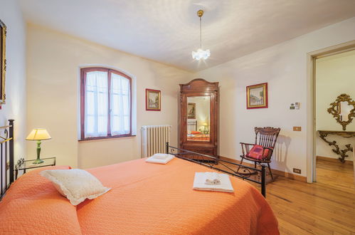 Photo 32 - 6 bedroom House in Massarosa with private pool and garden