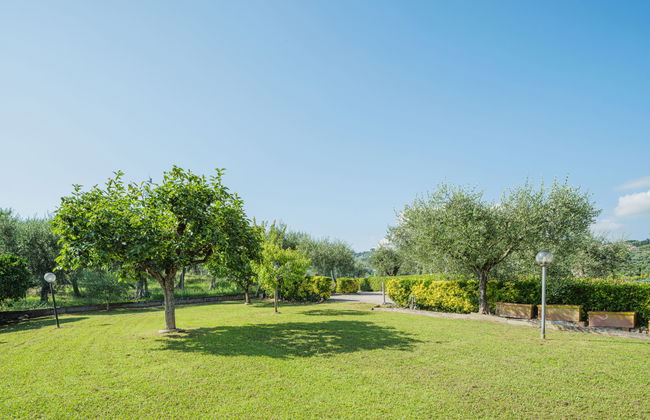 Casa de 7 quartos em Massarosa com piscina privada e jardim - Foto 16