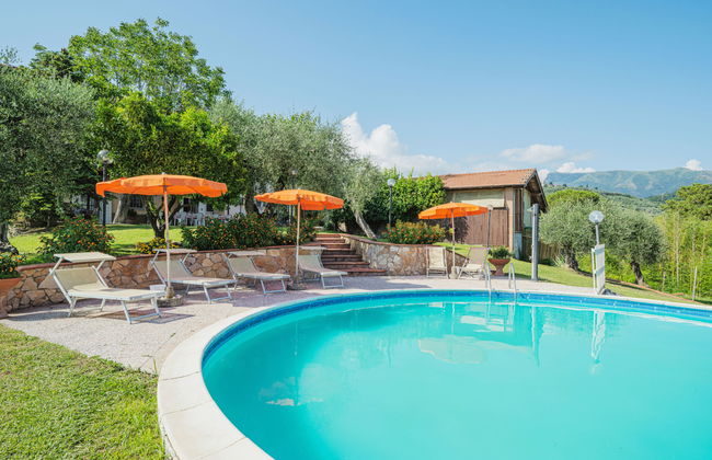 Casa de 7 quartos em Massarosa com piscina privada e jardim - Foto 52