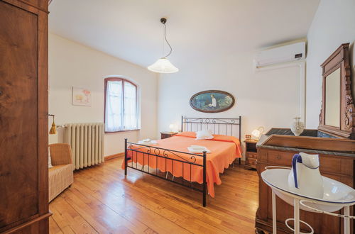 Foto 44 - Casa con 6 camere da letto a Massarosa con piscina privata e giardino