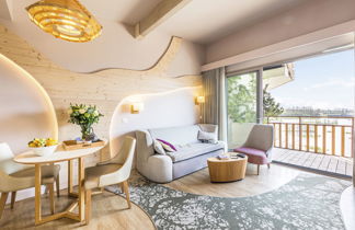 Foto 2 - Apartment mit 1 Schlafzimmer in Villeneuve-le-Comte mit schwimmbad und sauna