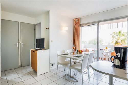 Foto 7 - Apartamento de 2 habitaciones en Agde con piscina y vistas al mar