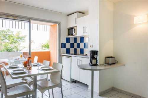 Foto 8 - Apartamento de 2 habitaciones en Agde con piscina y vistas al mar