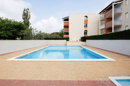 Photo 2 - 2 bedroom Apartment in Agde with swimming pool and terrace