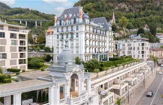 Foto 1 - Apartamento de 4 habitaciones en Montreux con piscina y vistas a la montaña