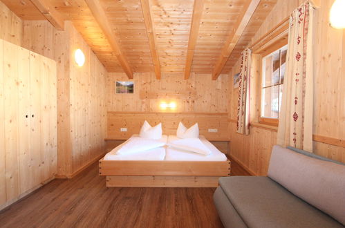 Foto 4 - Casa con 4 camere da letto a Tux con terrazza e sauna