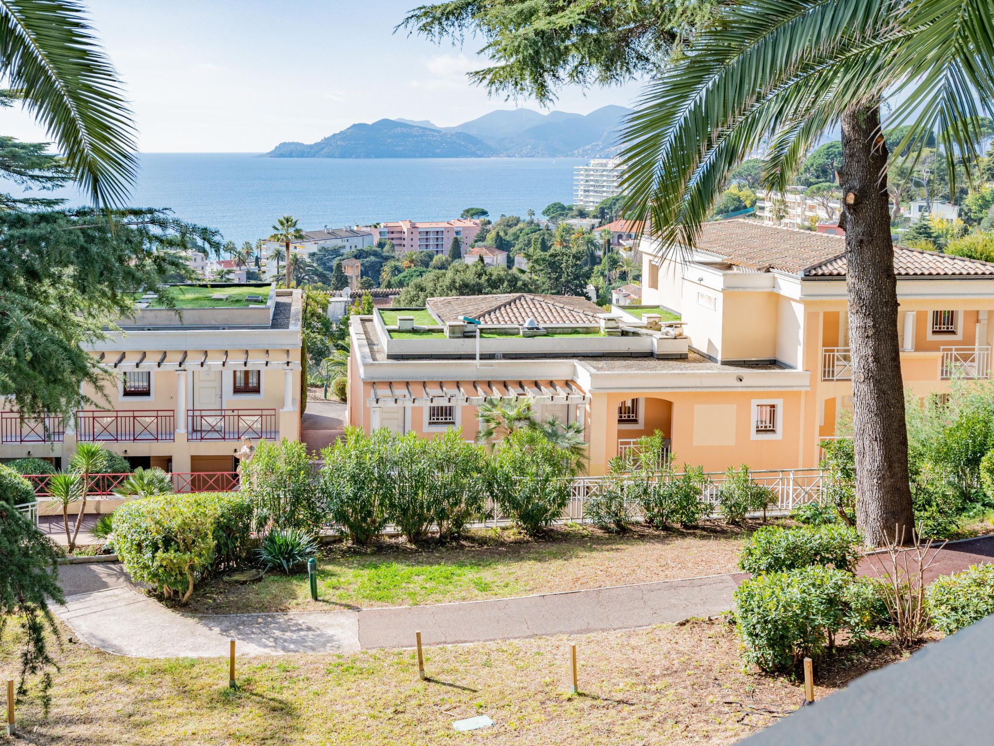 Foto 2 - Apartamento de 2 habitaciones en Cannes con piscina privada y vistas al mar