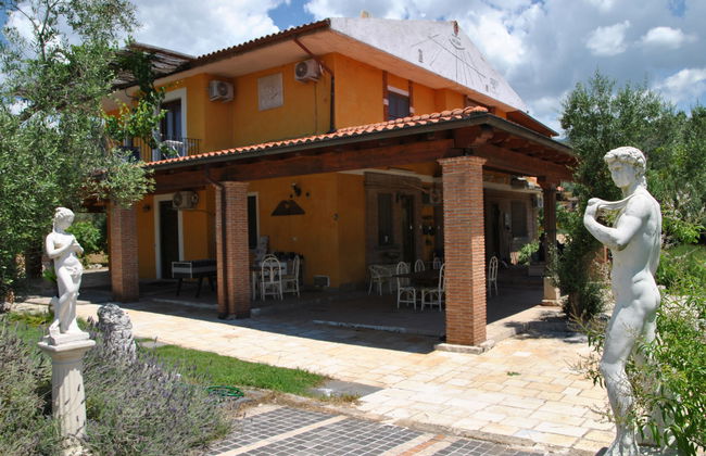 Casa de 7 quartos em Itri com piscina privada e jardim - Foto 48