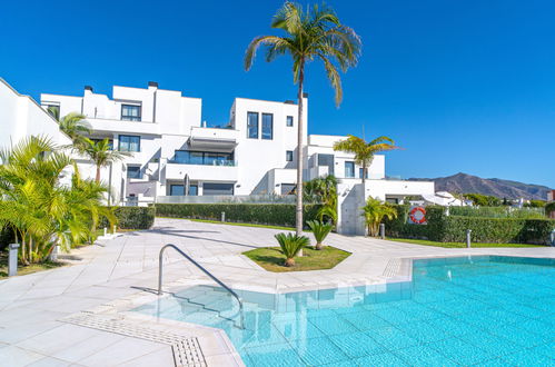 Photo 1 - Maison de 3 chambres à Nerja avec piscine et vues à la mer