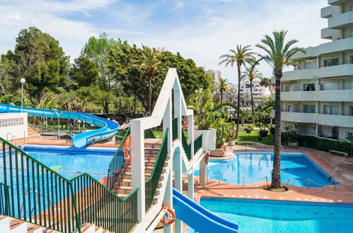 Foto 16 - Appartamento a Benalmádena con piscina e vista mare