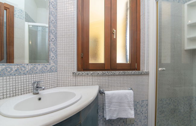 Casa de 4 quartos em Muravera com jardim e terraço - Foto 19
