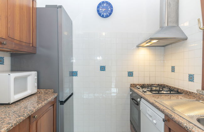 Casa de 4 quartos em Muravera com jardim e terraço - Foto 11