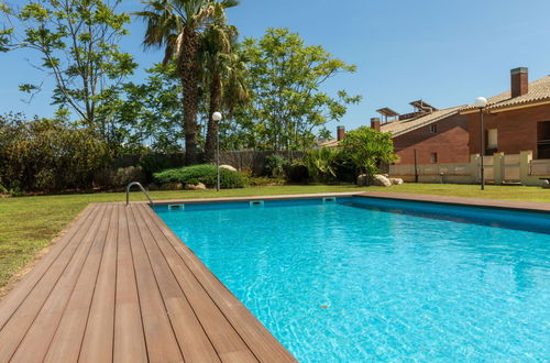 Foto 25 - Casa con 3 camere da letto a Lloret de Mar con piscina e giardino
