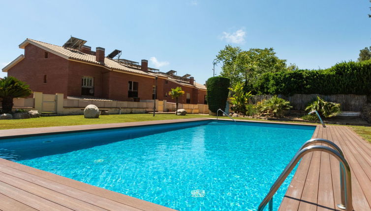 Photo 1 - 4 bedroom House in Lloret de Mar with swimming pool and garden