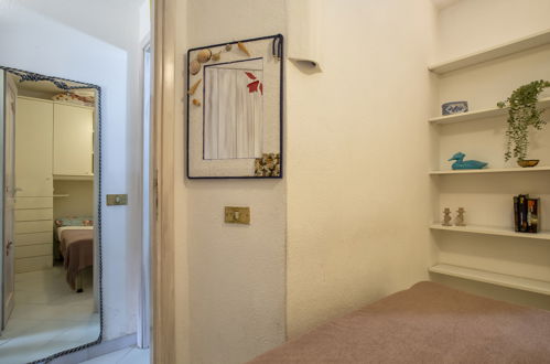 Photo 14 - 1 bedroom Apartment in Golfo Aranci with garden and terrace