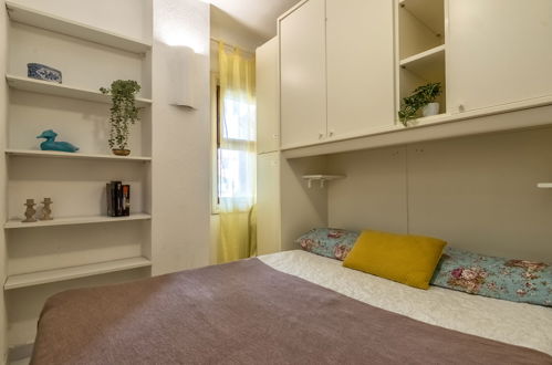 Foto 5 - Apartamento de 1 quarto em Golfo Aranci com jardim e terraço