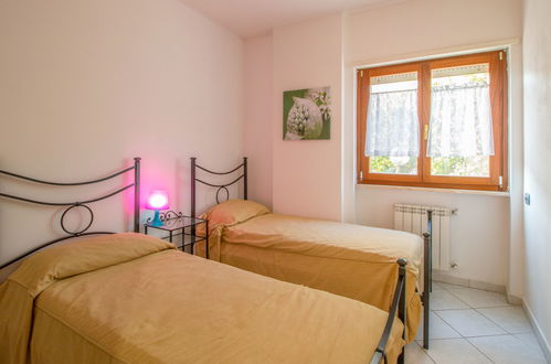 Foto 14 - Apartamento de 3 quartos em Formia com jardim e terraço